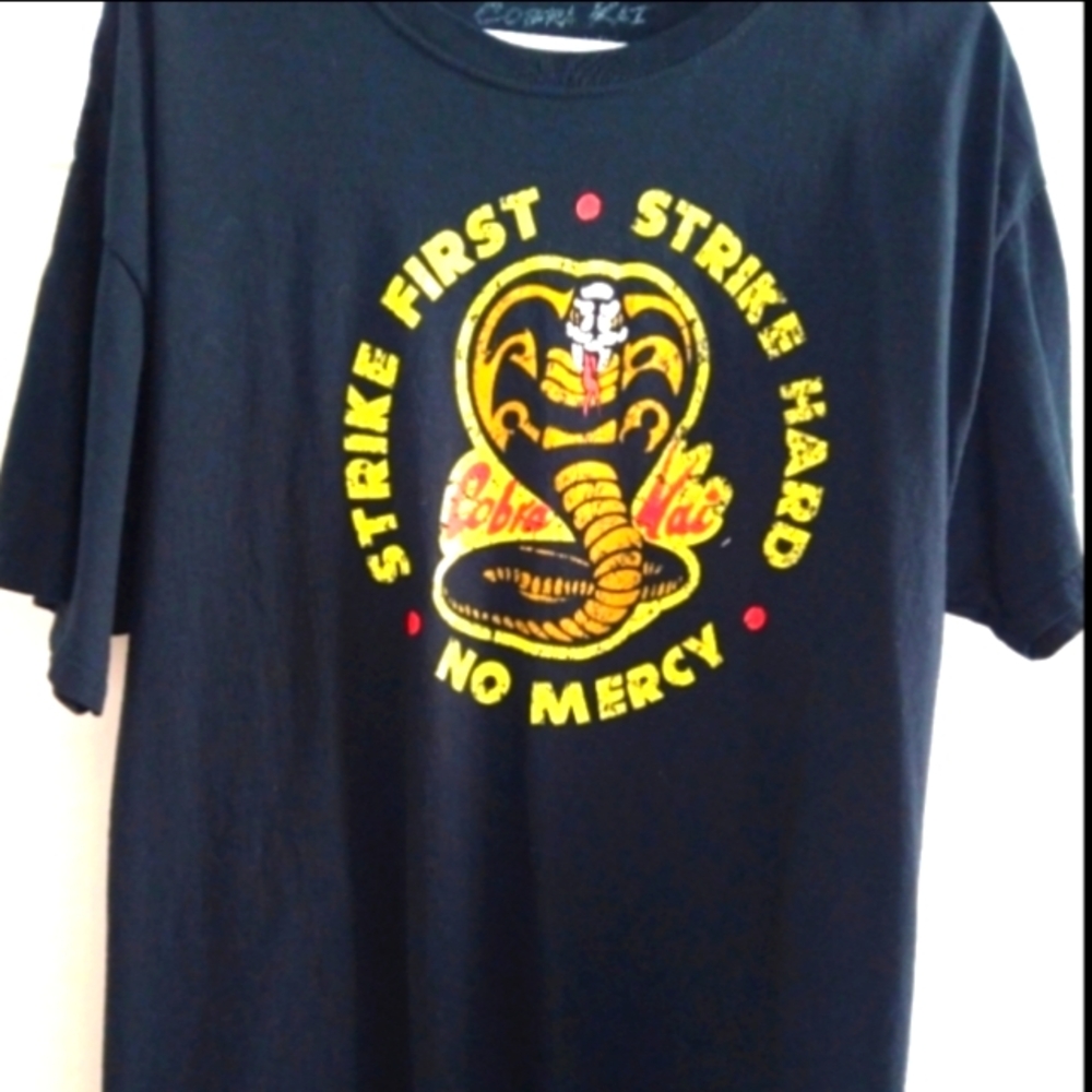 Cobra Kai Black Medium tee T Shirt No Tags NEW